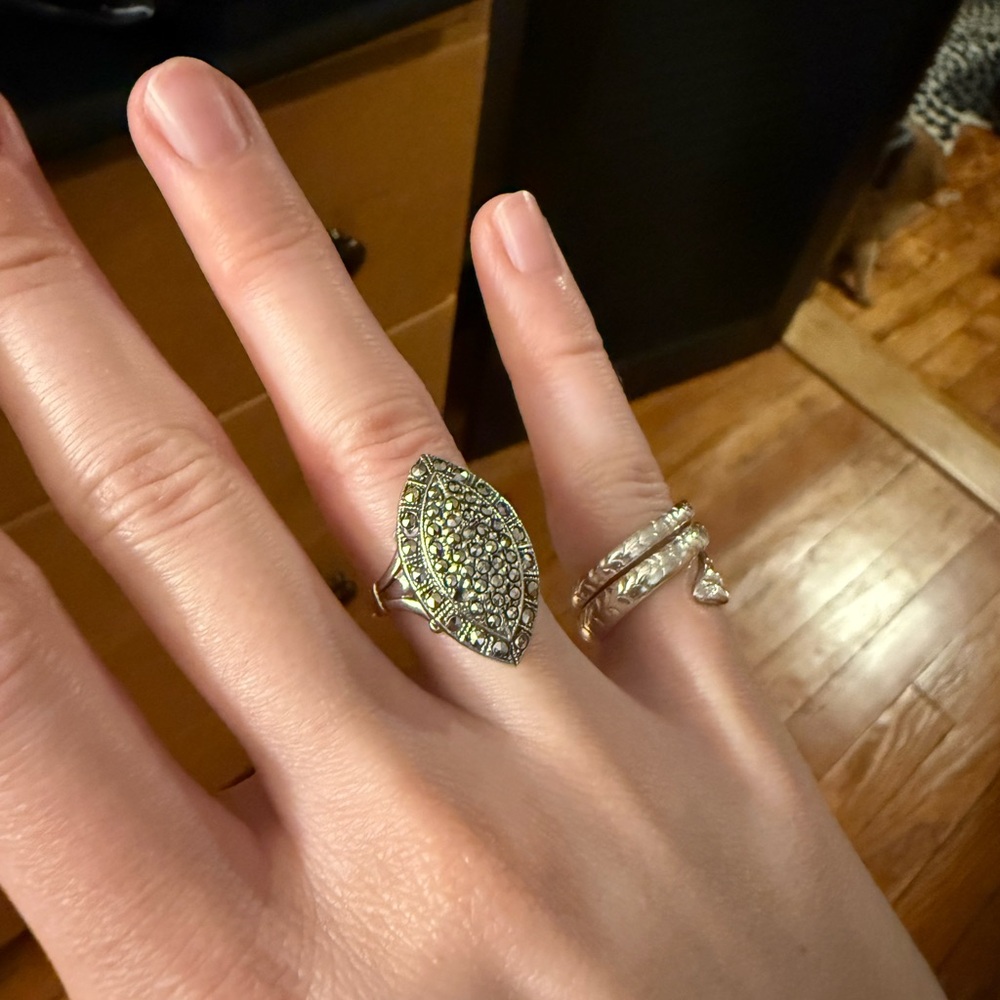 Sterling Silver Marquise Ring Missing One Stone - image 2